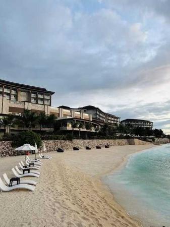 Spend Passover 2027 with Royal Club Kosher at the 5-star Dusit Thani Mactan Cebu Resort in the Philippines.