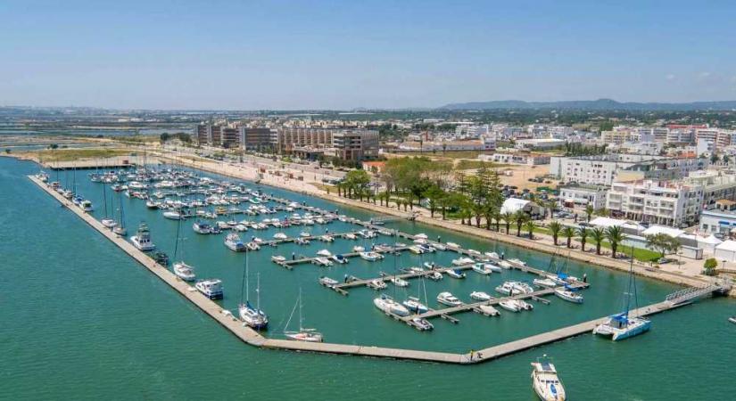 Celebrate Passover 2027 with Olam Holidays at the 5-star Real Marina Hotel & Spa in Olhão, Algarve.