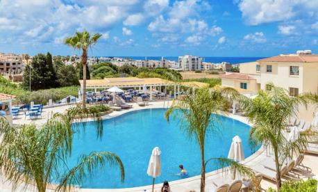 Stay at WellClub Resort in Paphos, Cyprus, an all year round kosher hotel