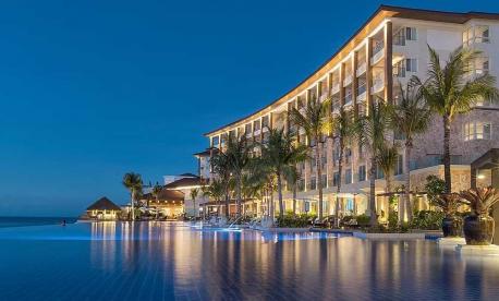 Spend Passover 2027 with Royal Club Kosher at the 5-star Dusit Thani Mactan Cebu Resort in the Philippines.
