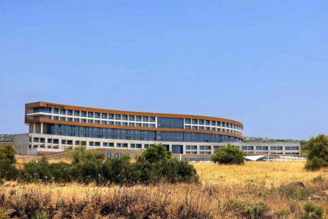 Join Kosher Travelers for Sukkot 2026 at David’s Harp on the Kinneret