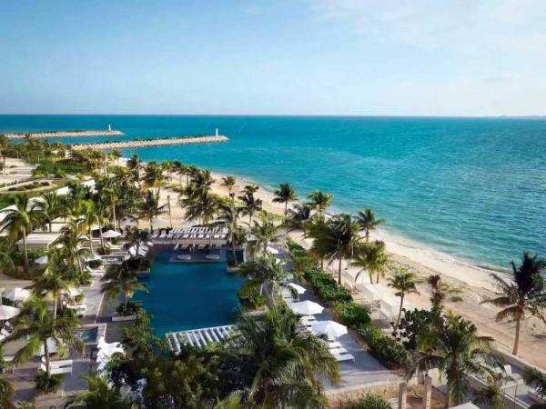 Discover the LIORA Kosher Dining Program at SLS Playa Mujeres, all-inclusive resort near Cancun offering kosher cuisine.