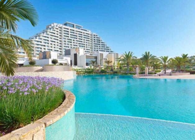 Celebrate Passover 2026 with Kosher Luxury Travel at City of Dreams Mediterranean in Limassol, Cyprus.