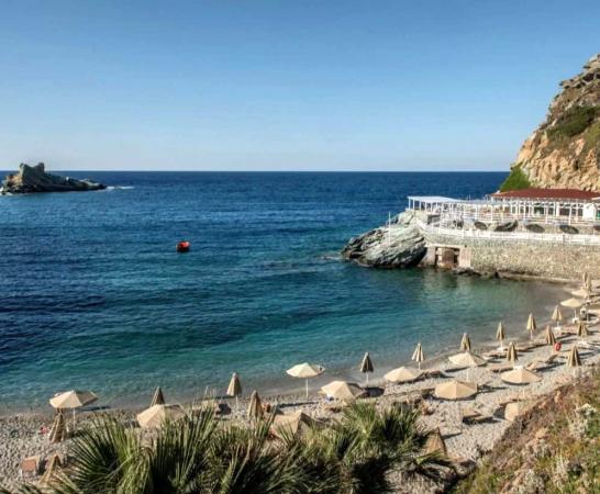 Lux Traiteur Exclusive Kosher Summer Vacation in Crete