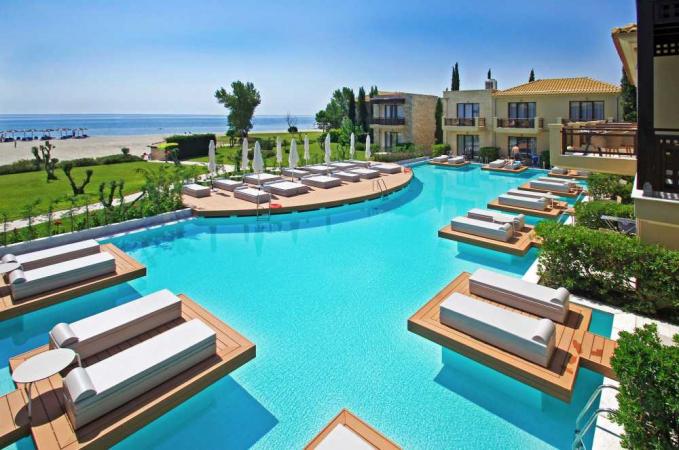 Kangourou Prestige Passover 2027 at the Hotel & Spa Mediterranean Village in Greece