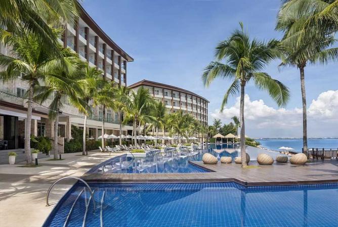 Spend Passover 2027 with Royal Club Kosher at the 5-star Dusit Thani Mactan Cebu Resort in the Philippines.