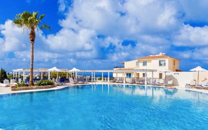 Stay at WellClub Resort in Paphos, Cyprus, an all year round kosher hotel