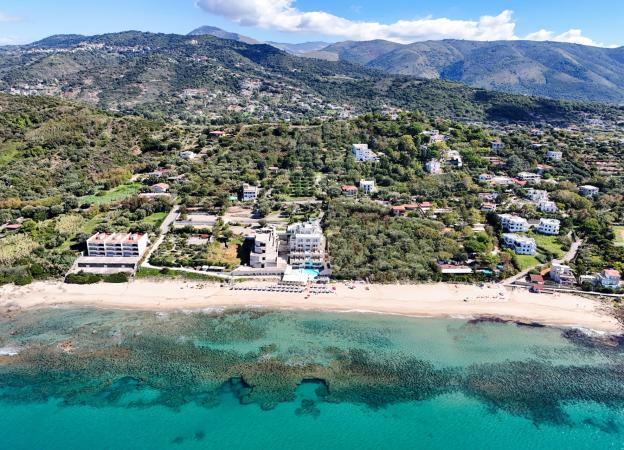 Celebrate Sukkot at Hotel Saline in Salerno, Italy.