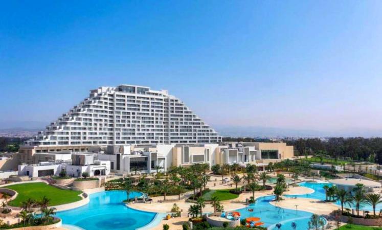 Celebrate Passover 2026 with Kosher Luxury Travel at City of Dreams Mediterranean in Limassol, Cyprus.
