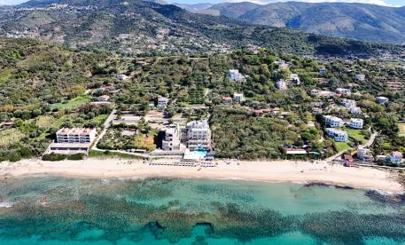 Celebrate Sukkot at Hotel Saline in Salerno, Italy.
