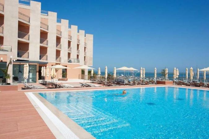 Celebrate Passover 2027 with Olam Holidays at the 5-star Real Marina Hotel & Spa in Olhão, Algarve.
