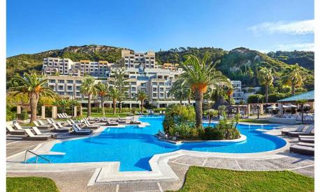 Celebrate Passover in luxury at the 5-star Sheraton Rhodes Resort with MY TOURS GLATT.