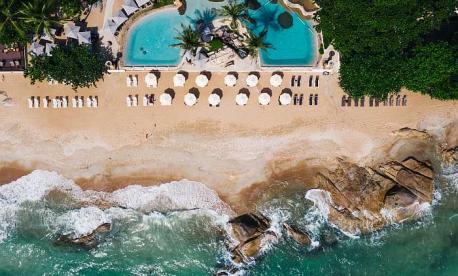 Passover programs on the beach