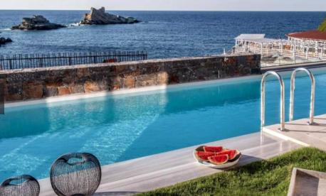 Lux Traiteur Exclusive Kosher Summer Vacation in Crete